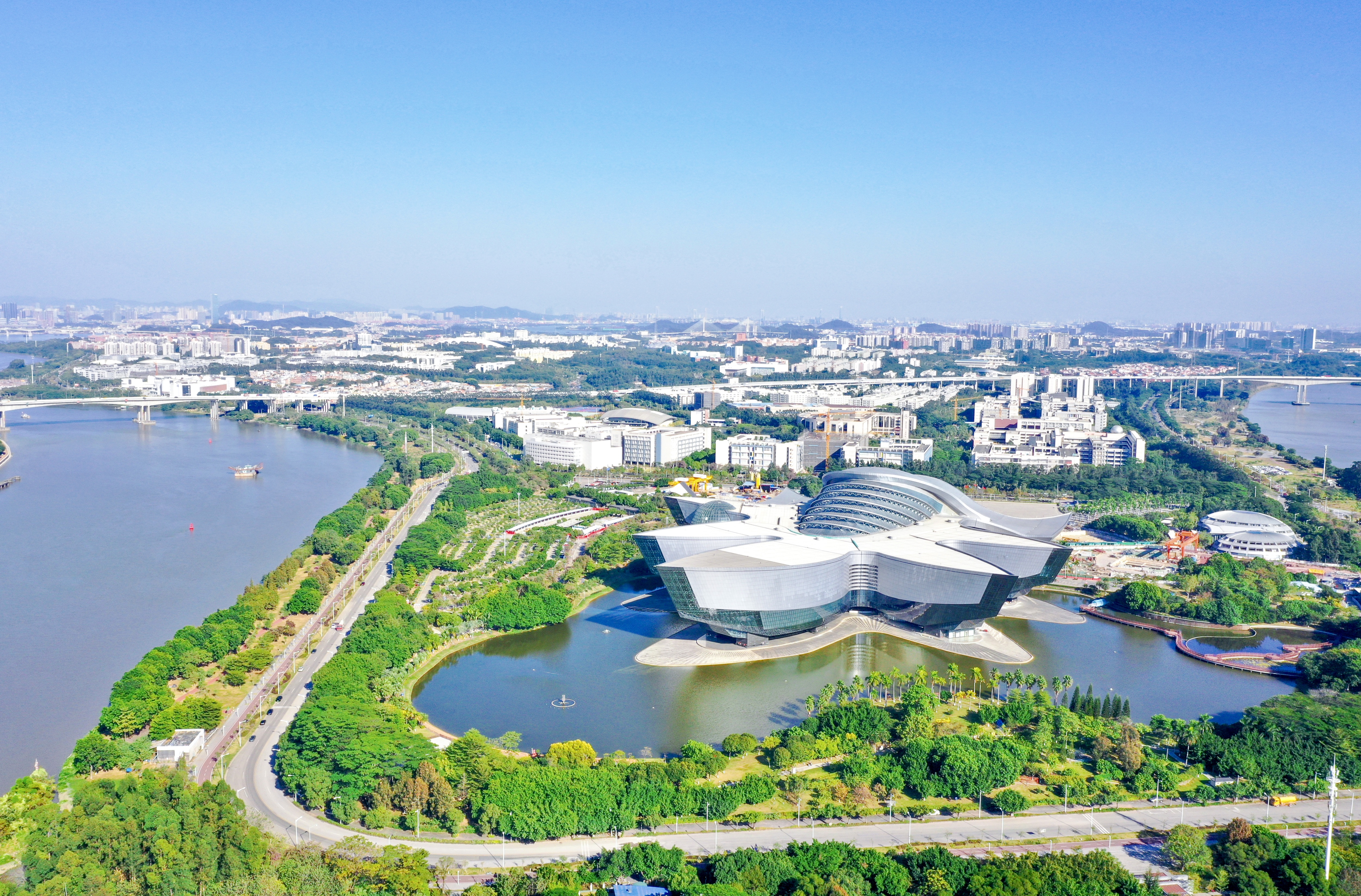 打造大灣區(qū)"智核"!番禺區(qū)加快建設環(huán)大學城科技成果轉(zhuǎn)化基地